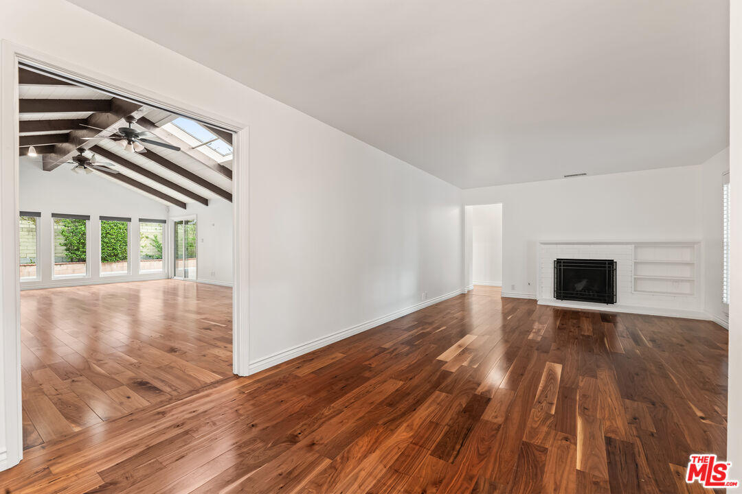 1150 Coronet Avenue Pasadena, CA 91107 - Photo 5 of 53