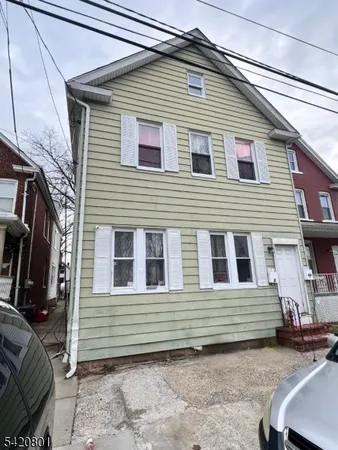 $585,000 | 23 Home Street, Somerset, NJ 08873