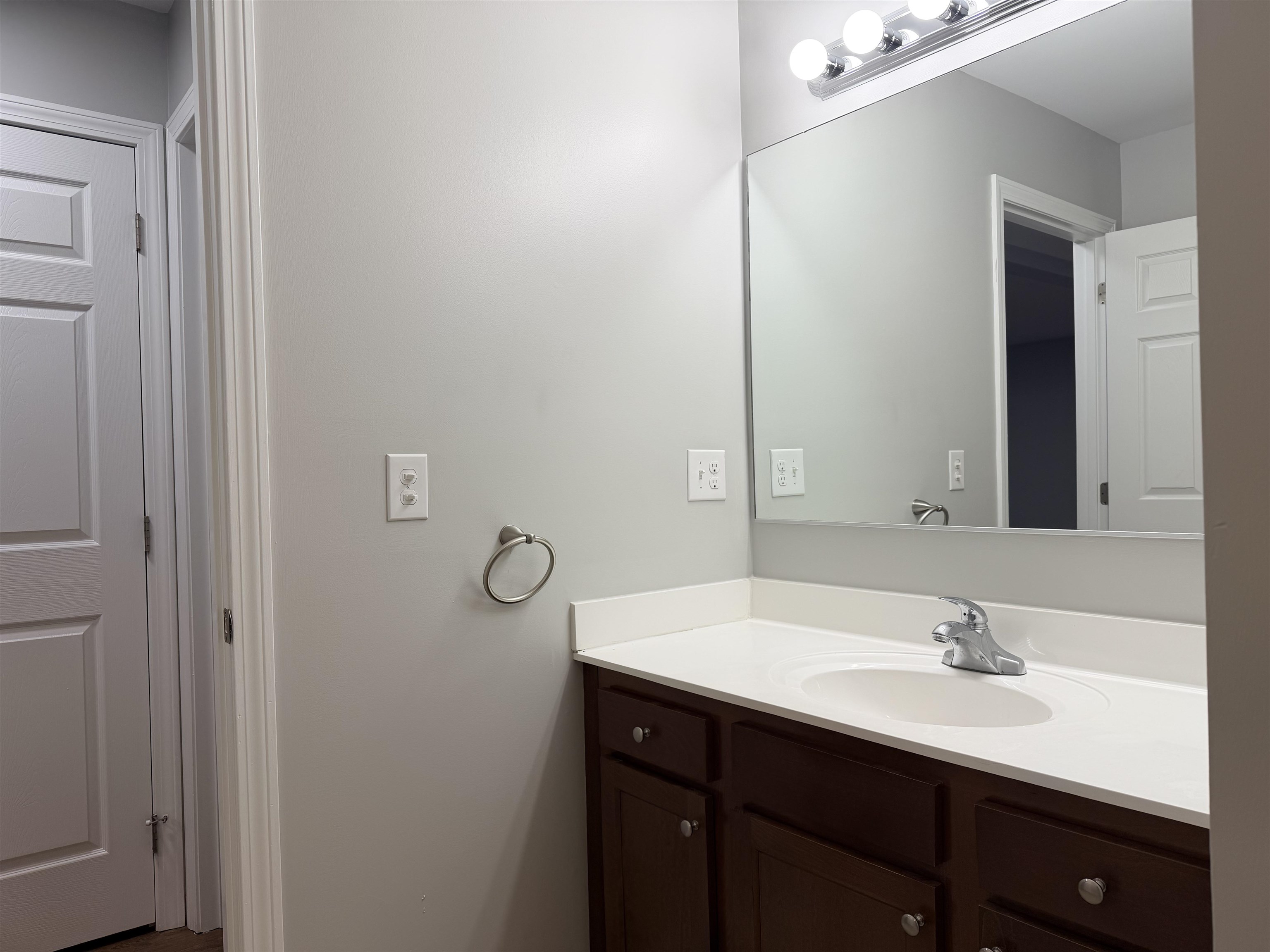 5 B Red Oak Way Boscawen, NH 03303 - Photo 14 of 41