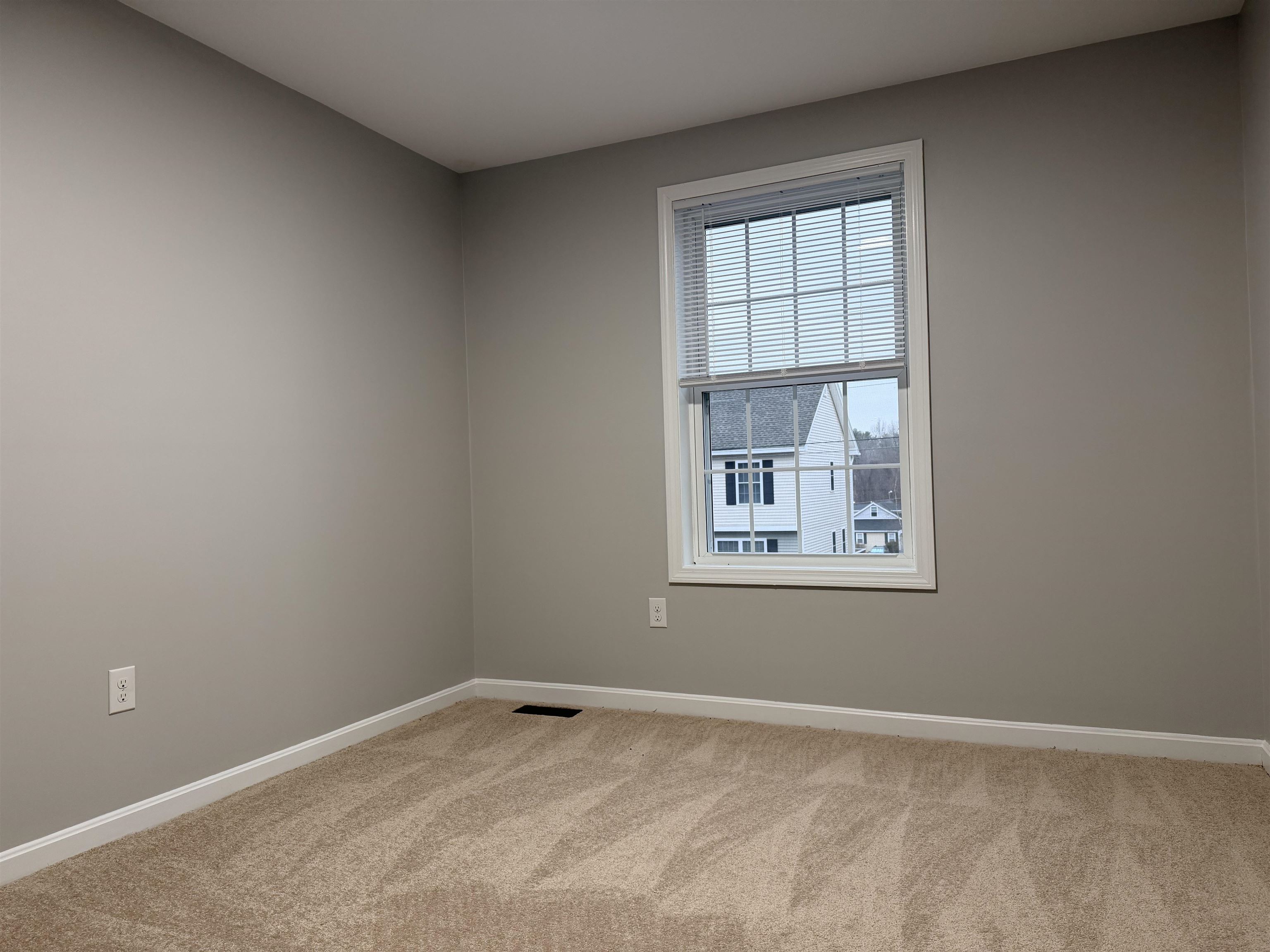 5 B Red Oak Way Boscawen, NH 03303 - Photo 23 of 41