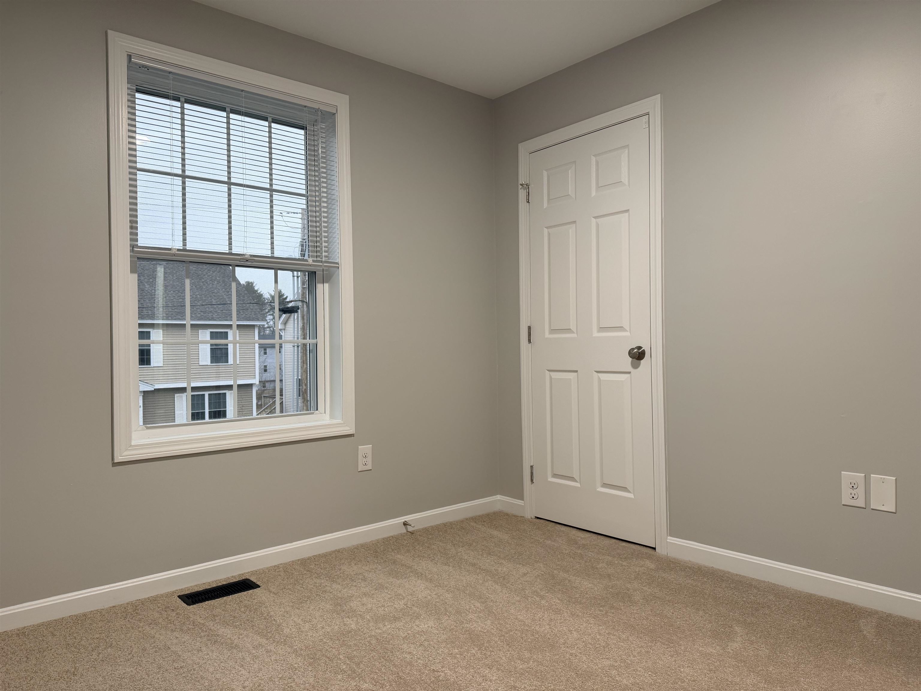 5 B Red Oak Way Boscawen, NH 03303 - Photo 27 of 41