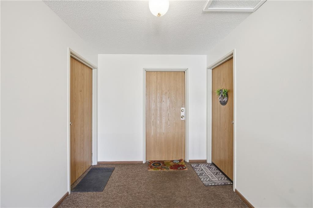 8139 Holmes Road, Unit 202 Kansas City, MO 64131 - Photo 4 of 15