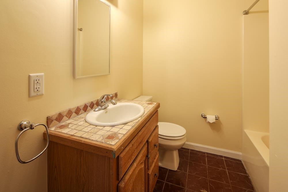 8335 South Maple City Road Maple City, MI 49664 - Photo 21 of 31