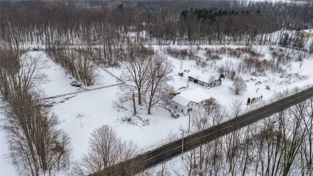 $129,900 | 8264 Lewis Point Road, Lenox, NY 13032