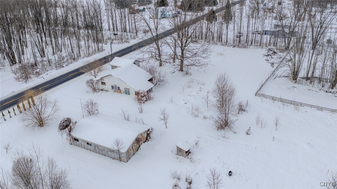 8264 Lewis Point Road Lenox, NY 13032 - Photo 4 of 18