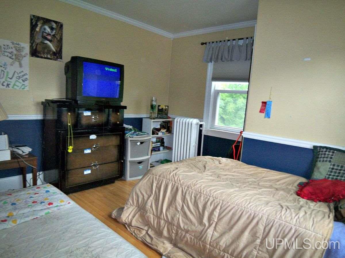 749 North Co Road Niagara, WI 54151 - Photo 11 of 25