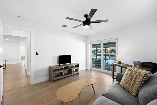 $1,695,000 | 751 Southeast 7th Avenue, Pompano Beach, FL 33060