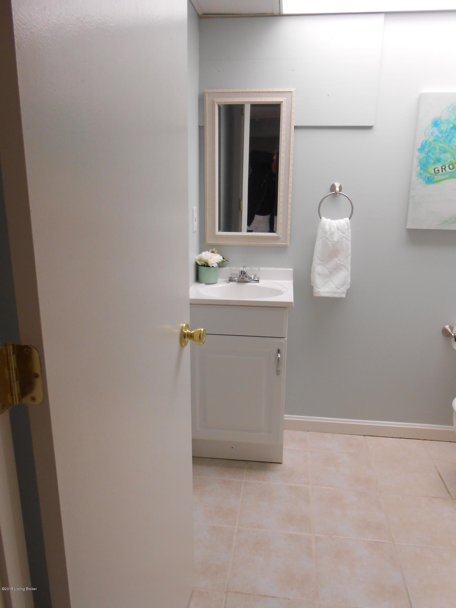 3205 Beals Branch Road Louisville, KY 40206 - Photo 14 of 18 Bsmt Bath