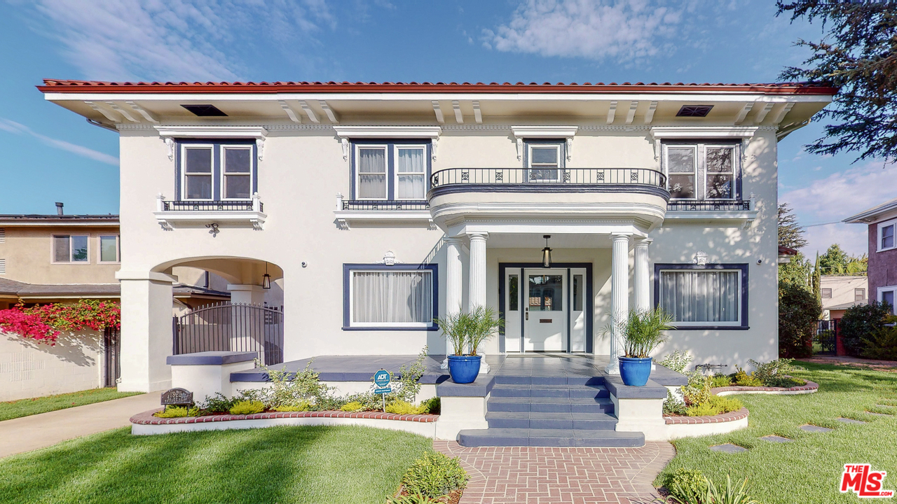 1823 Virginia Rd, Los Angeles CA 90019