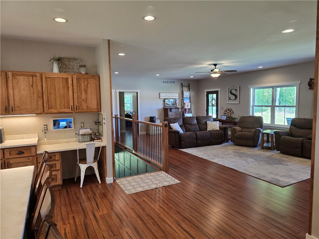 3082 East 300 N Road Stewardson, IL 62463 - Photo 6 of 40