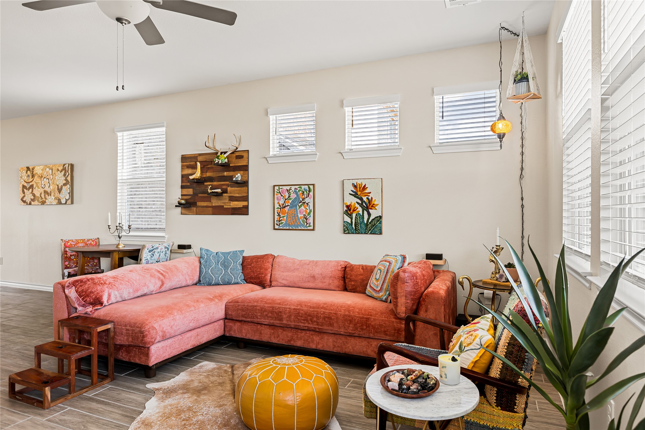 862 Pepperbark Loop Buda, TX 78610 - Photo 13 of 40 a living room with furniture and a potted plant