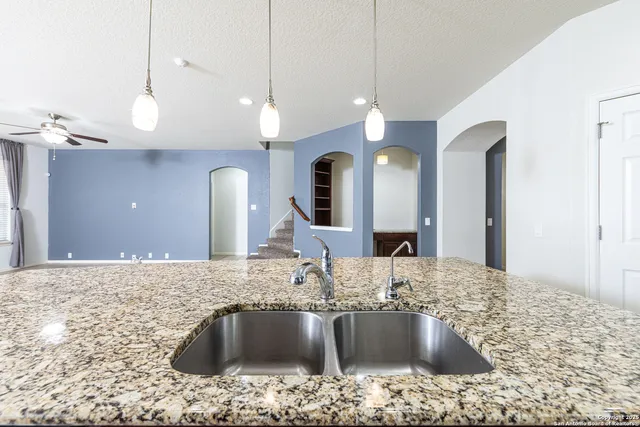 $2,300 | 12606 Texas Gold, San Antonio, TX 78253