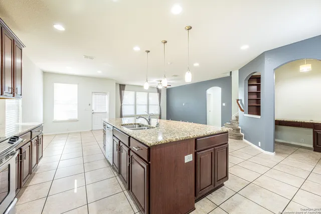 $2,300 | 12606 Texas Gold, San Antonio, TX 78253