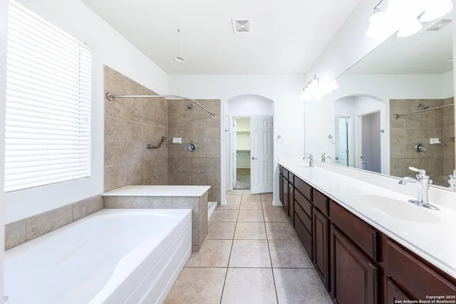 $2,300 | 12606 Texas Gold, San Antonio, TX 78253