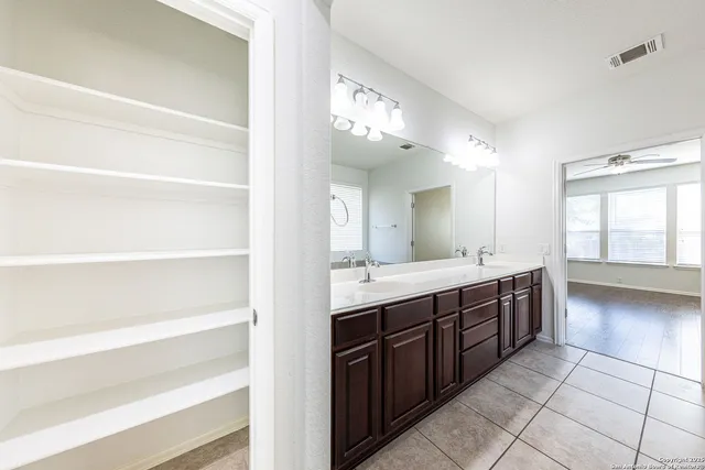 $2,300 | 12606 Texas Gold, San Antonio, TX 78253