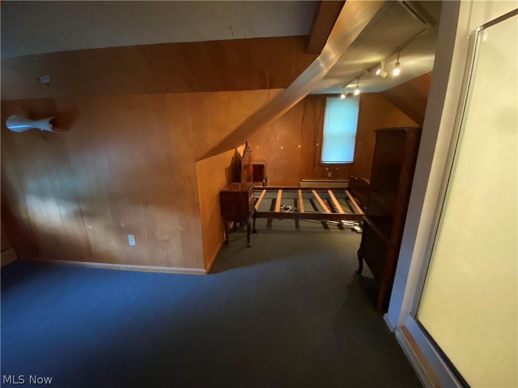 2599 Laurelhurst Road Cleveland, OH 44118 - Photo 24 of 25 Gallery Image 24