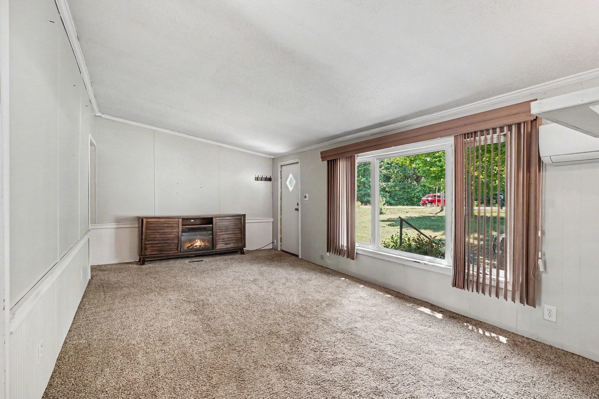 3536 Bay Arenac Line Road Pinconning, MI 48650 - Photo 4 of 29