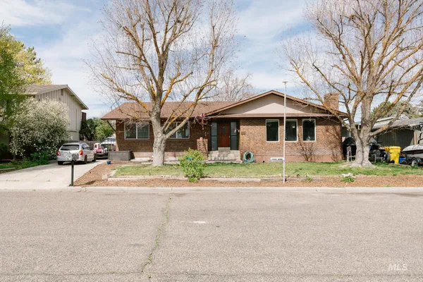 $399,900 | 1145 Southwest 11th Avenue, Ontario, OR 97914