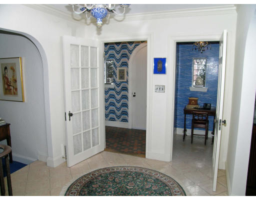 25 West Boulevard Road Newton, MA 02459 - Photo 2 of 8 a view of livingroom with furniture and chandelier fan