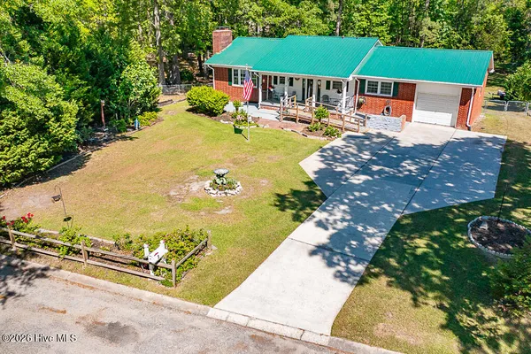 $360,000 | 3 Hiawatha Lane, Havelock, NC 28532
