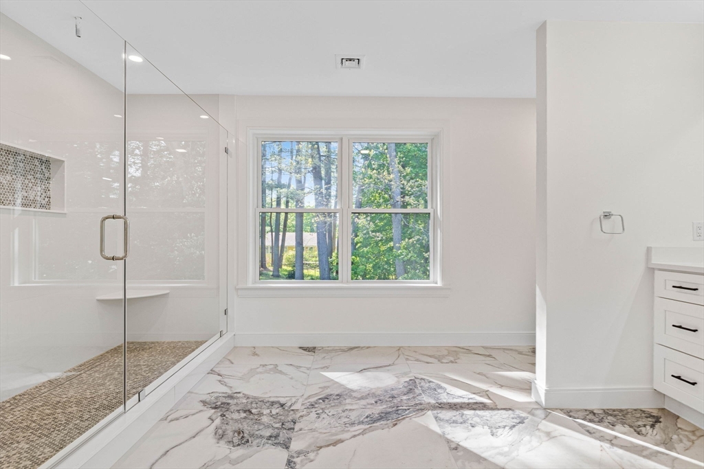 15 Oxbow Road Lynnfield, MA 01940 - Photo 19 of 42