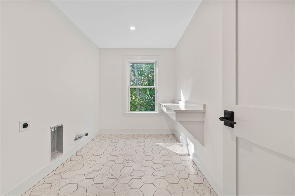 15 Oxbow Road Lynnfield, MA 01940 - Photo 29 of 42