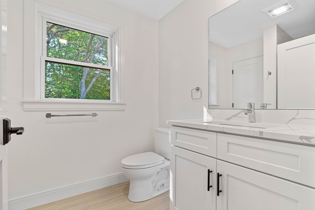 15 Oxbow Road Lynnfield, MA 01940 - Photo 35 of 42