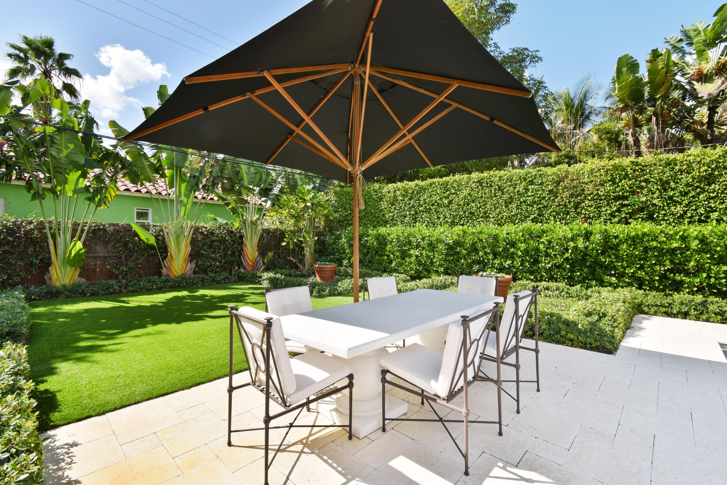 300 Buckingham Road West Palm Beach, FL 33405 - Photo 11 of 55 300BuckinghamDrive_38