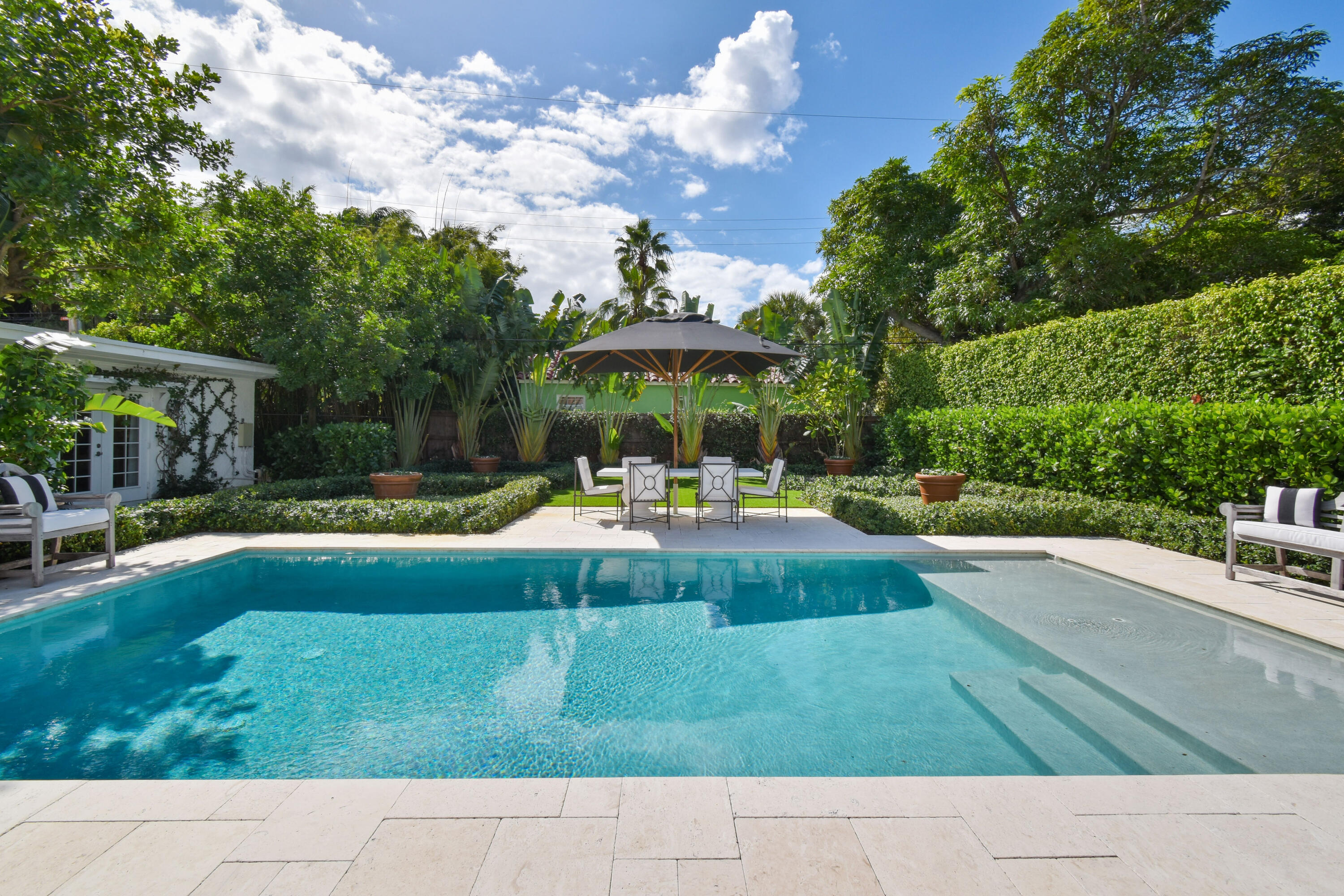 300 Buckingham Road West Palm Beach, FL 33405 - Photo 6 of 55 300BuckinghamDrive_30