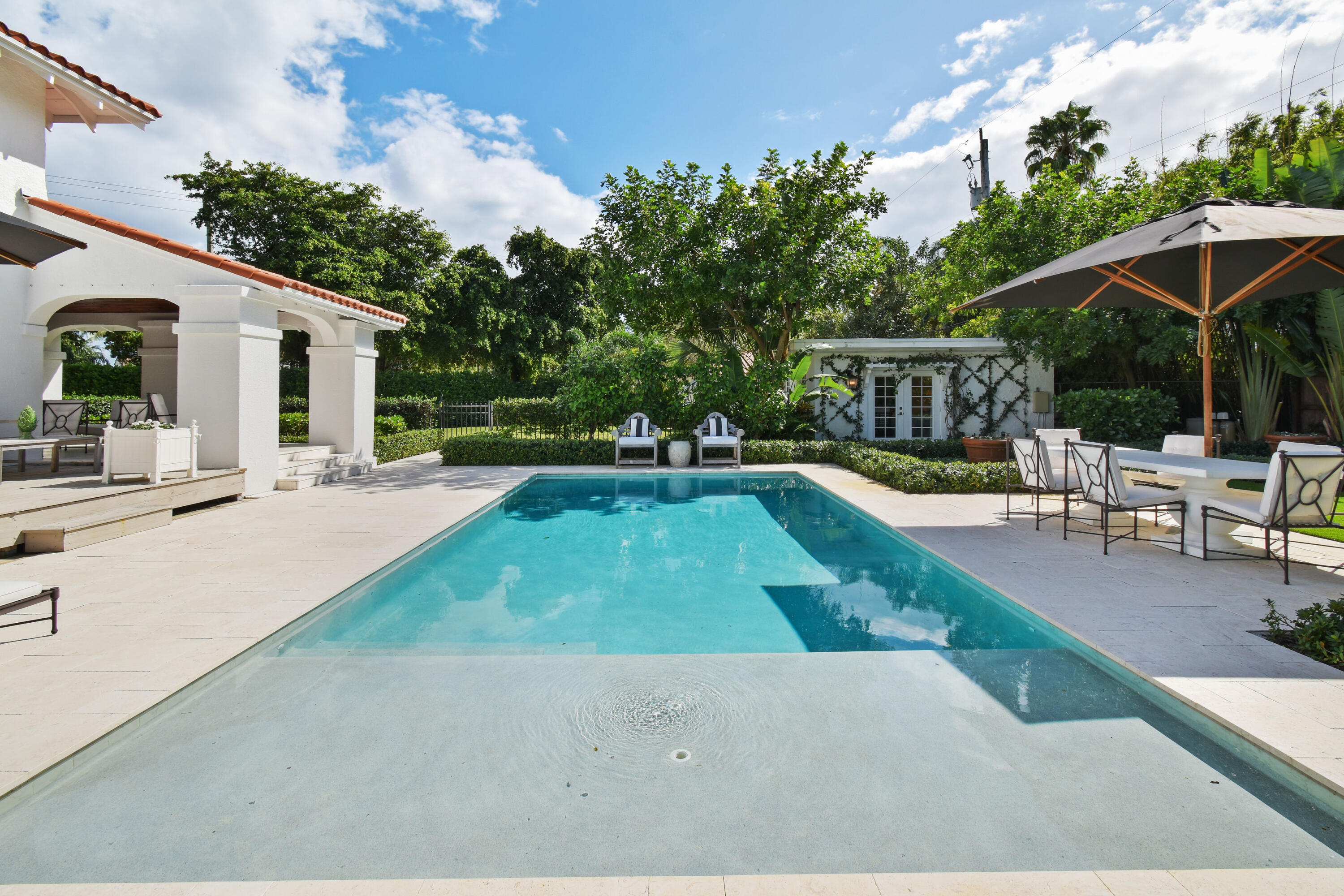 300 Buckingham Road West Palm Beach, FL 33405 - Photo 9 of 55 300BuckinghamDrive_36