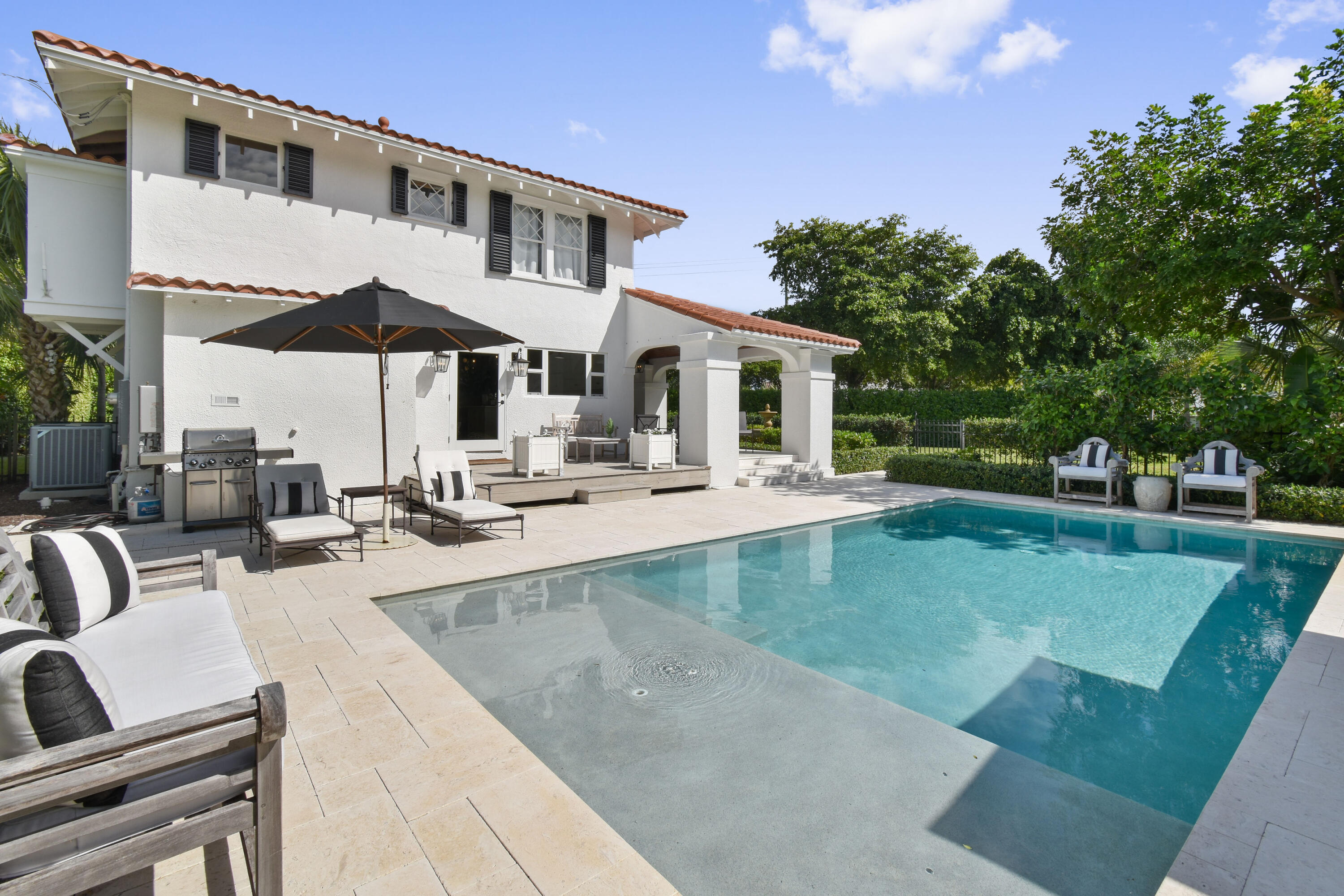 300 Buckingham Road West Palm Beach, FL 33405 - Photo 10 of 55 300BuckinghamDrive_35