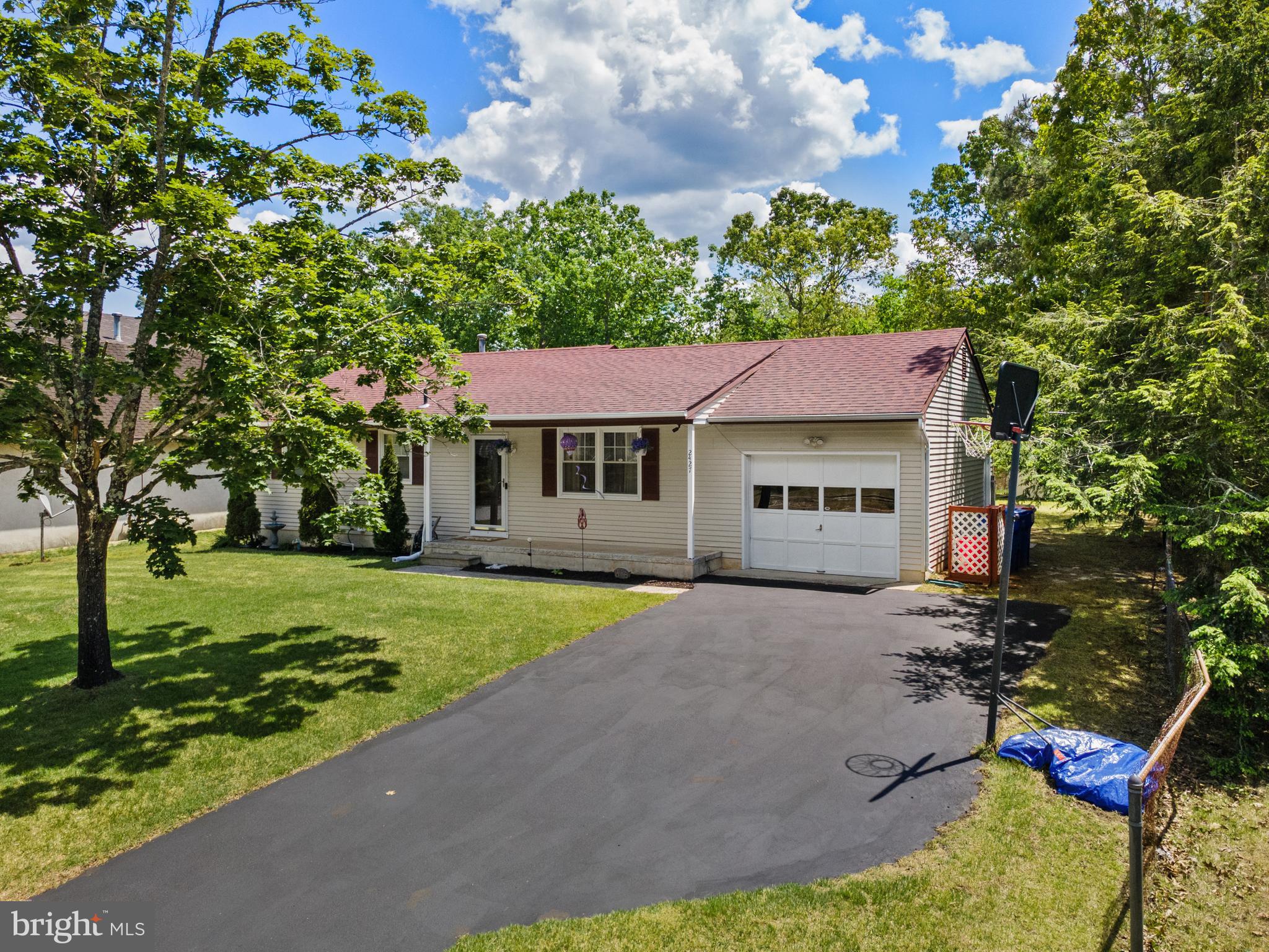 2427 Shelburn Road Millville, NJ 08332 - Photo 3 of 39