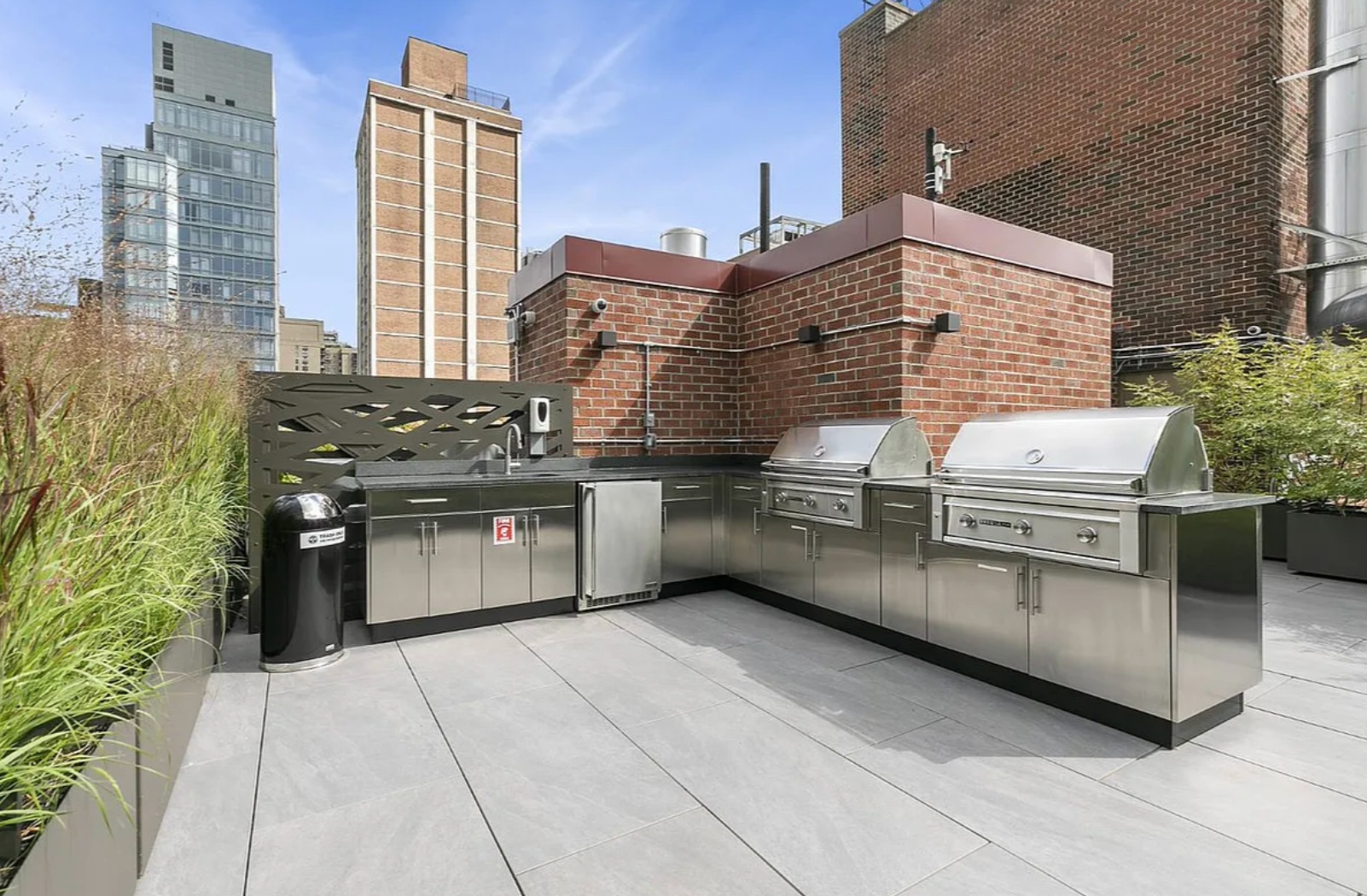 315 East 72nd Street, Unit 8D Manhattan, NY 10021 - Photo 15 of 17