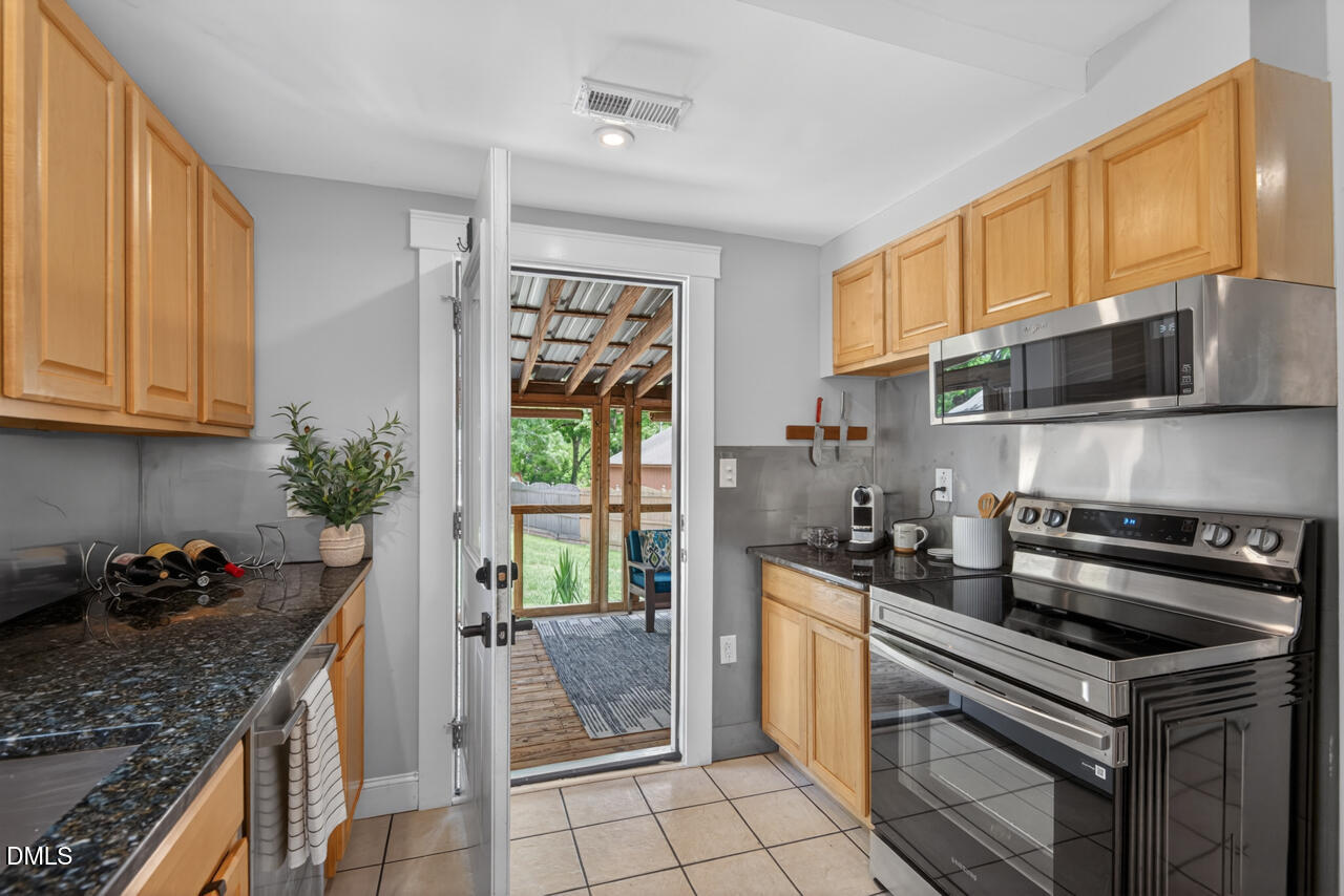 1225 Lynn Road Durham, NC 27703 - Photo 18 of 47 31