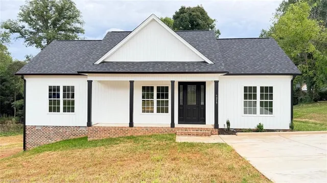 $344,999 | 7219 Wanda Vista Lane, Pfafftown, NC 27040