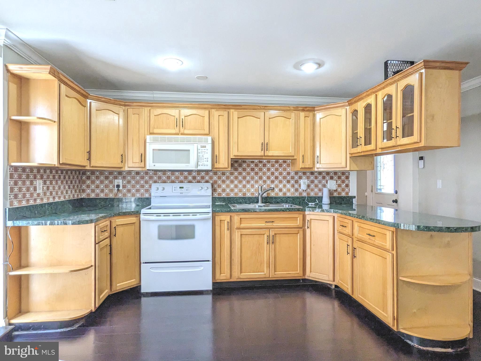 302 Biddle Road Accokeek, MD 20607 - Photo 2 of 43 Kitchen