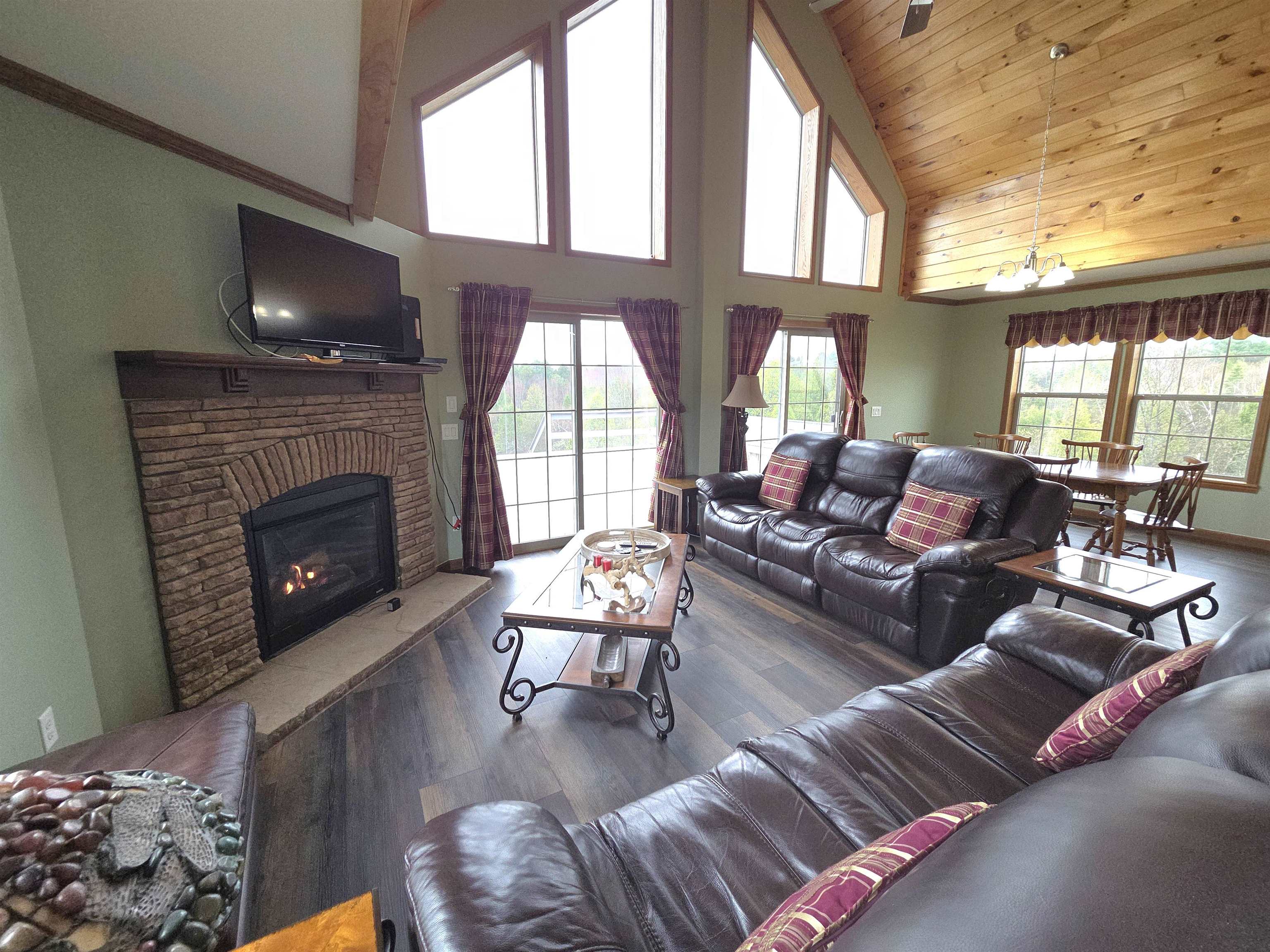 1293 City Farm Road Newport Town, VT 05855 - Photo 6 of 39