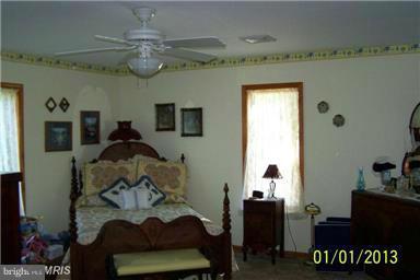 1534 Denton Road Baltimore, MD 21221 - Photo 22 of 29 Bedroom