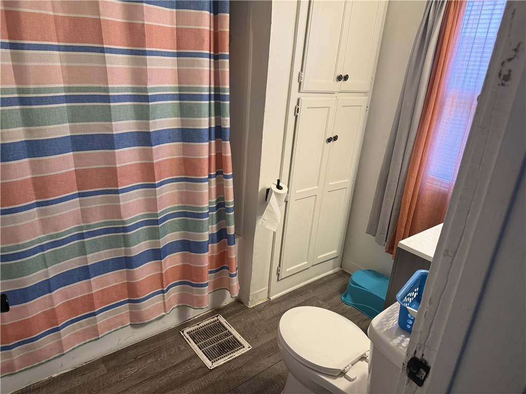 417 South Seigel Street Decatur, IL 62522 - Photo 11 of 11 a bathroom with a sink and mirror