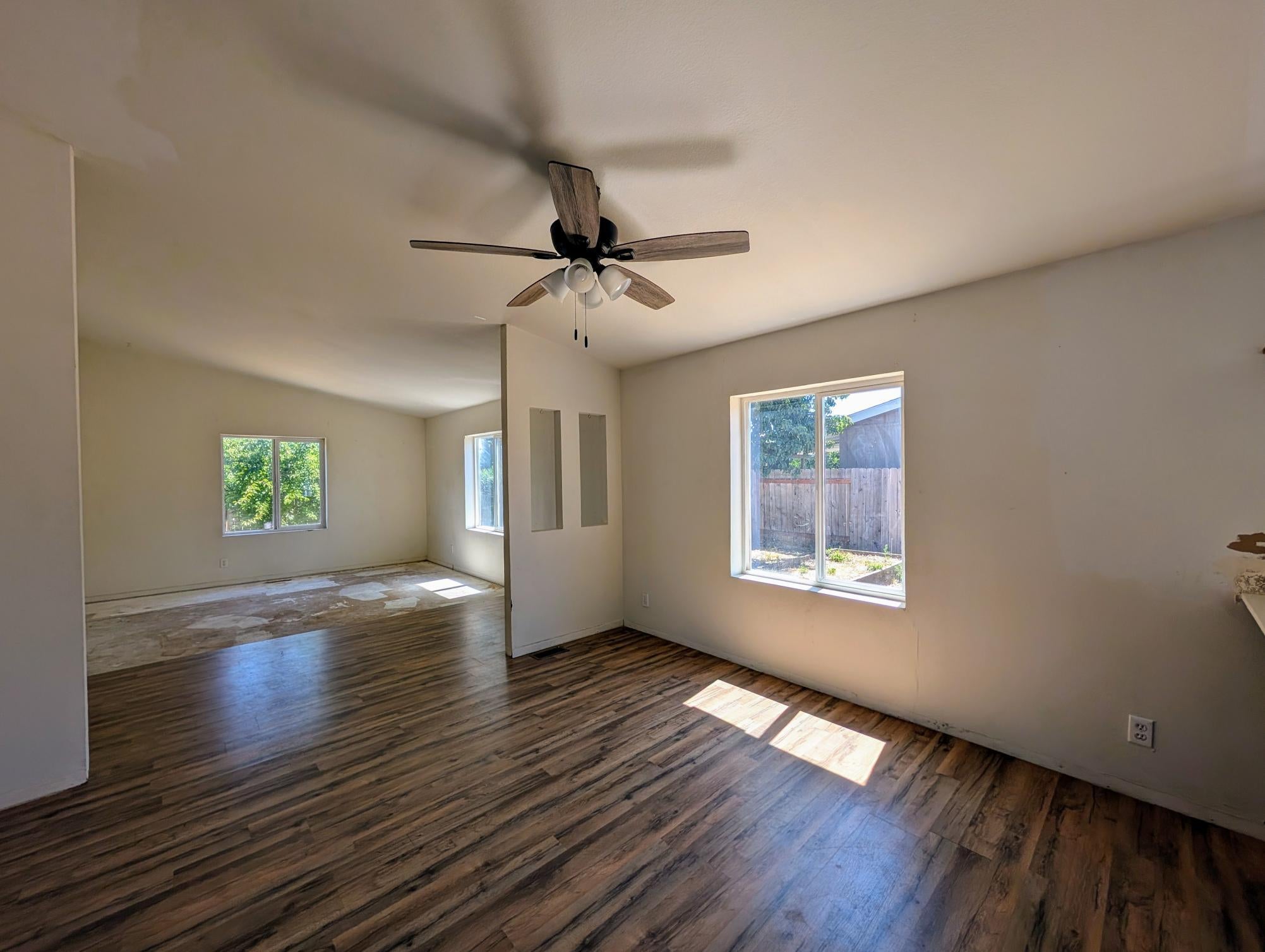 555 Freeman Road, Unit 67 Central Point, OR 97502 - Photo 9 of 39 PXL_20250703_184606064.MP