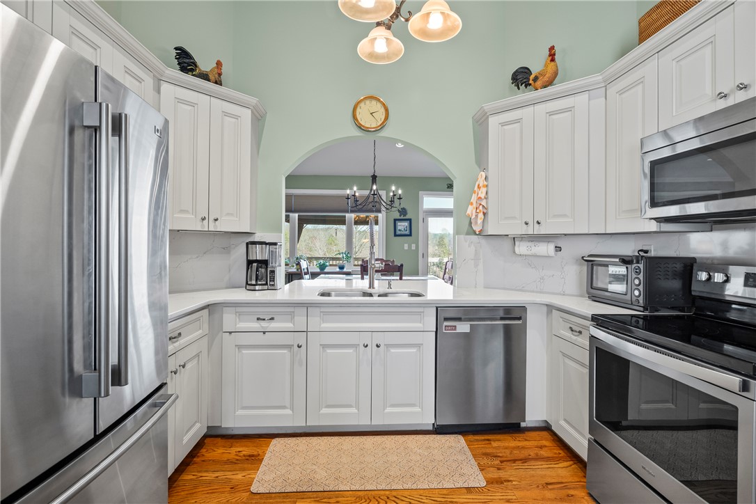 307 Stardust Lane Seneca, SC 29672 - Photo 11 of 50