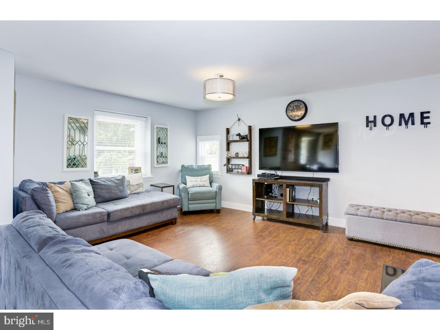 419 Exton Road Hatboro, PA 19040 - Photo 5 of 25 Family Room