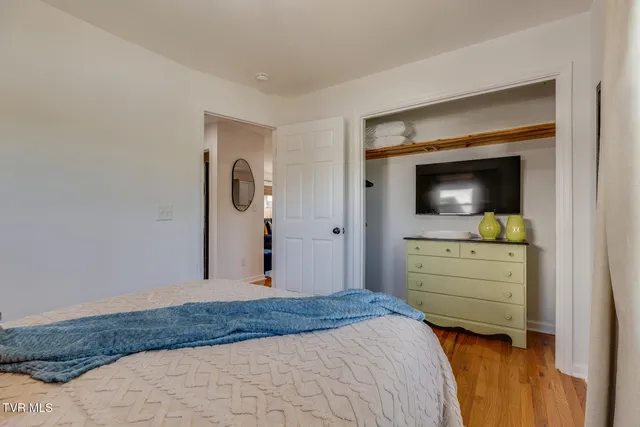 $299,900 | 2549 Bay Street, Bristol, TN 37620