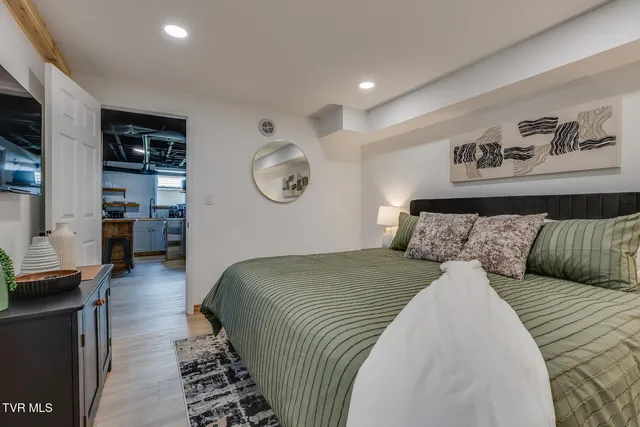 $299,900 | 2549 Bay Street, Bristol, TN 37620