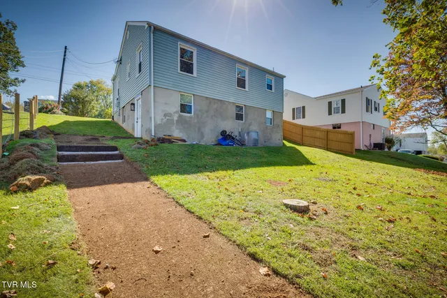 $299,900 | 2549 Bay Street, Bristol, TN 37620