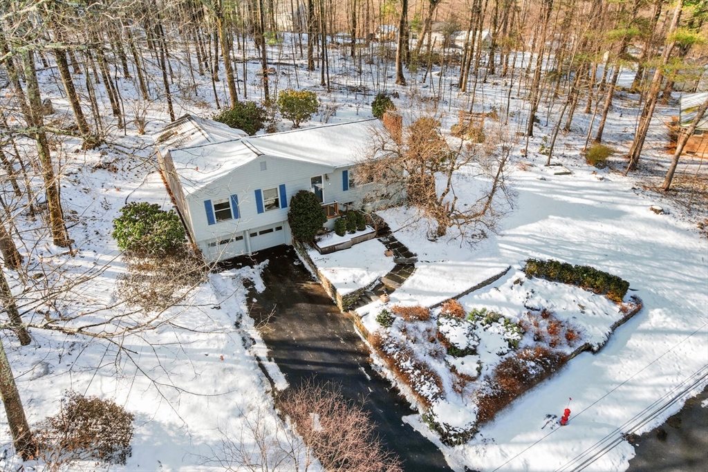 7 Kelley Road Acton, MA 01720 - Photo 2 of 14 view of city with patio