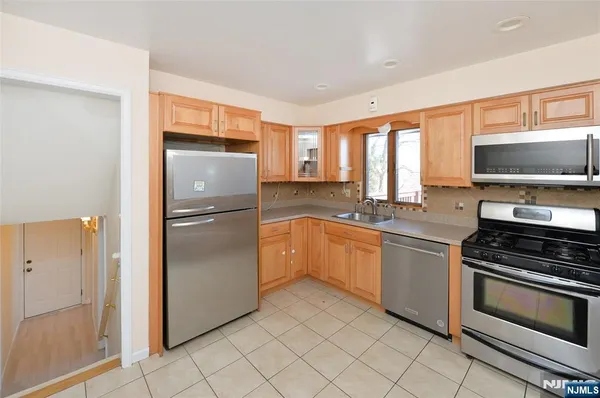$4,400 | 79 Grand Boulevard, Emerson, NJ 07630