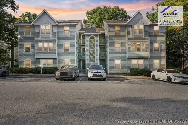 $1,000 | 6800 Willowbrook Drive, Unit 8, Fayetteville, NC 28314