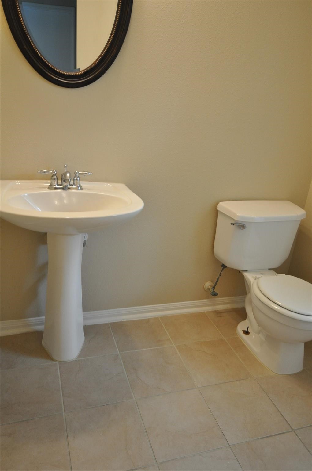 5823 Ridgebluff Lane Katy, TX 77449 - Photo 9 of 22