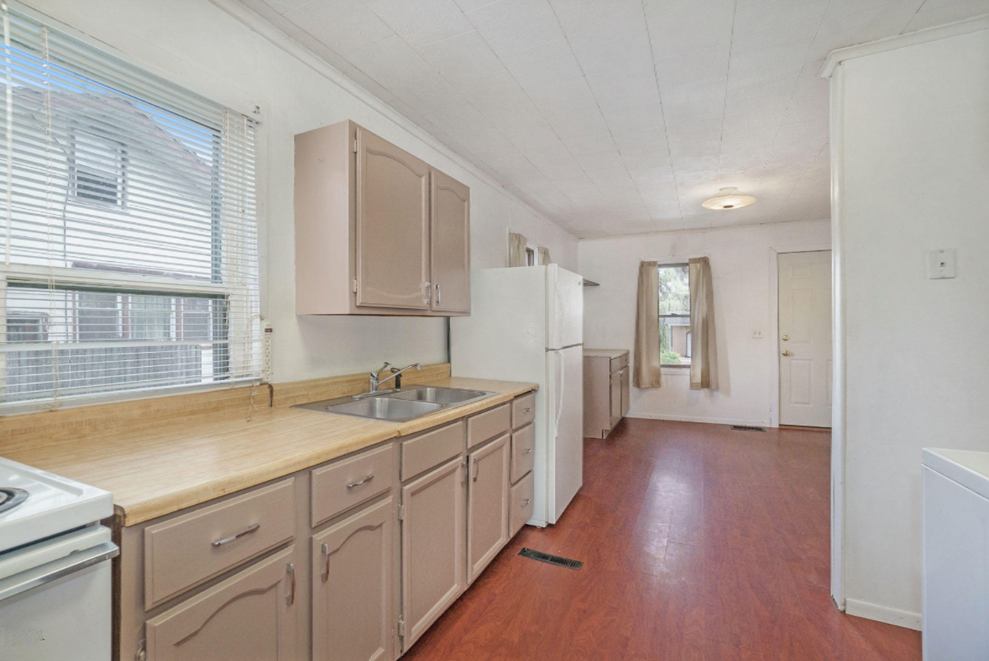 705 Spring Street Three Rivers, MI 49093 - Photo 10 of 20 DNG-705-SPRING-ST_23